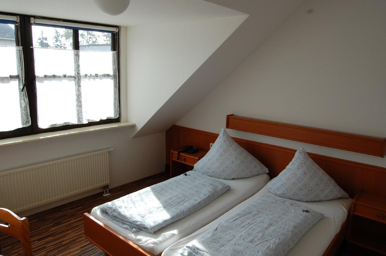 Hausener Dorfkrug Hotel Frankfurt am Main Kültér fotó